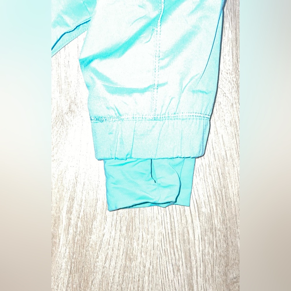 Lululemon jacket - Picture 10 of 10